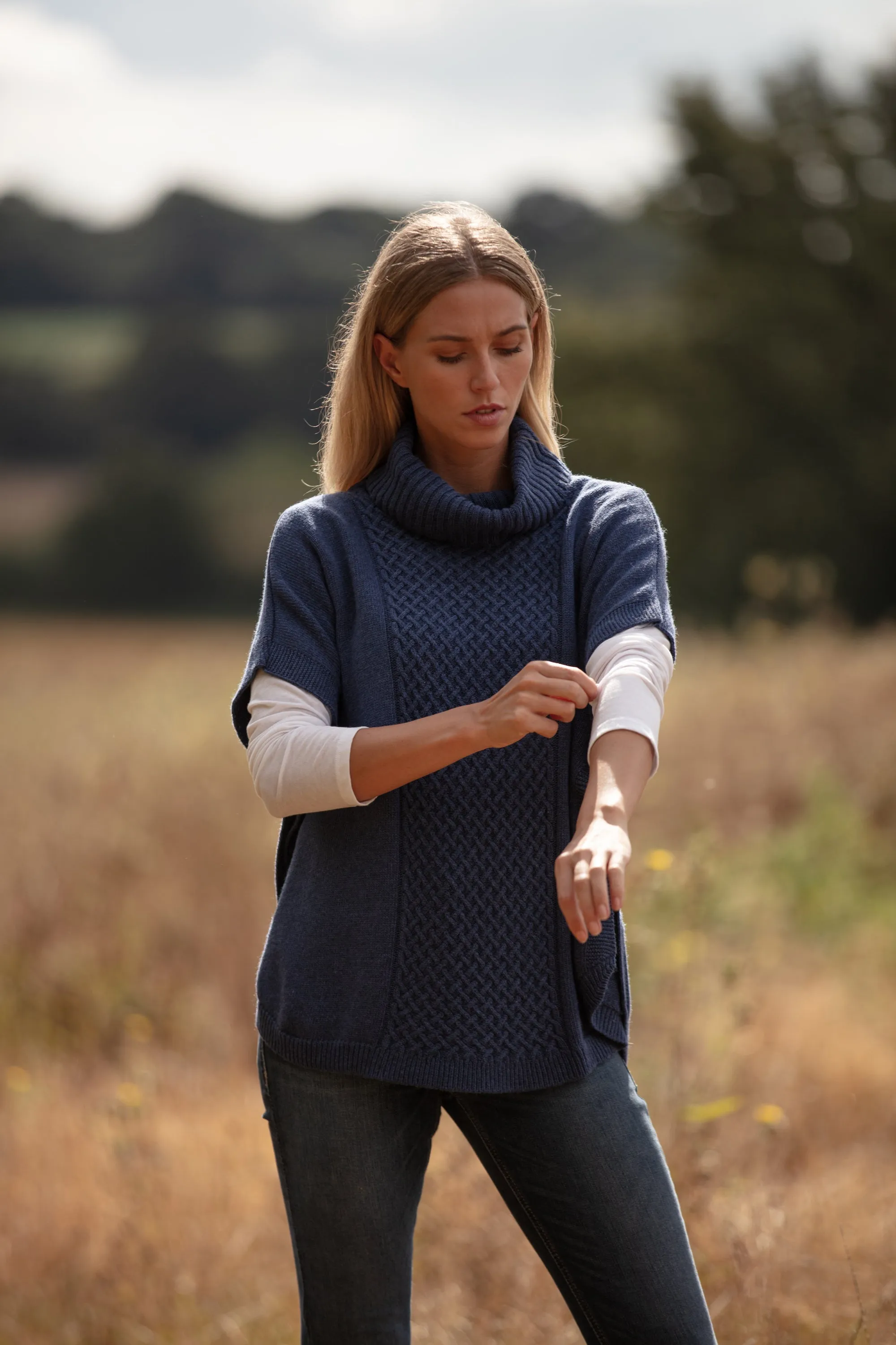 Cashmere Mix Sleeveless Roll Neck Jumper in Blue