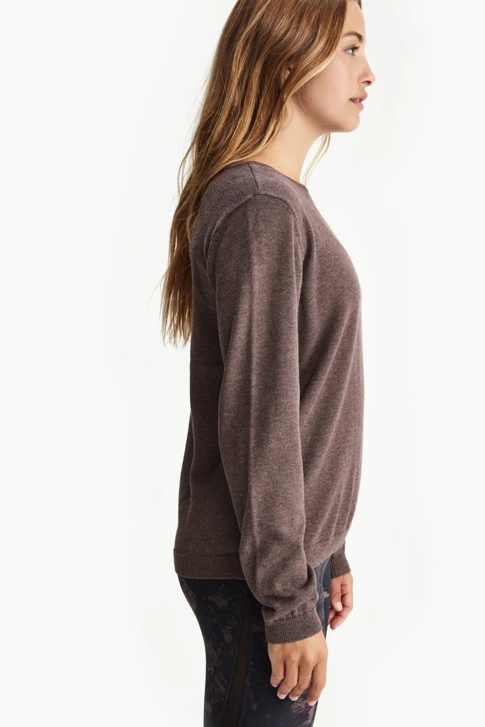 COZY CREW NECK TOP