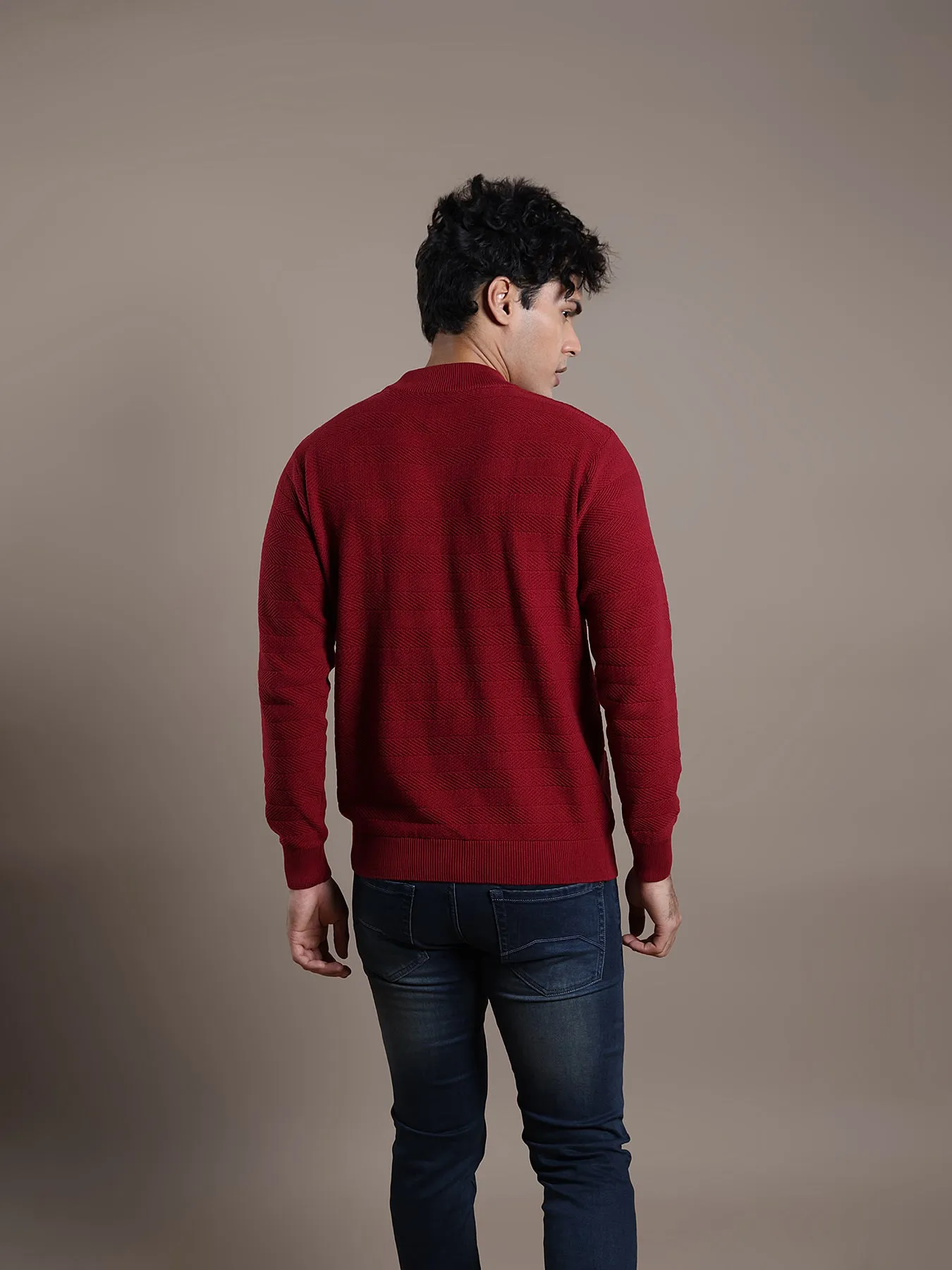 Knitted Red Plain Regular Fit Full Sleeve Casual Pullover