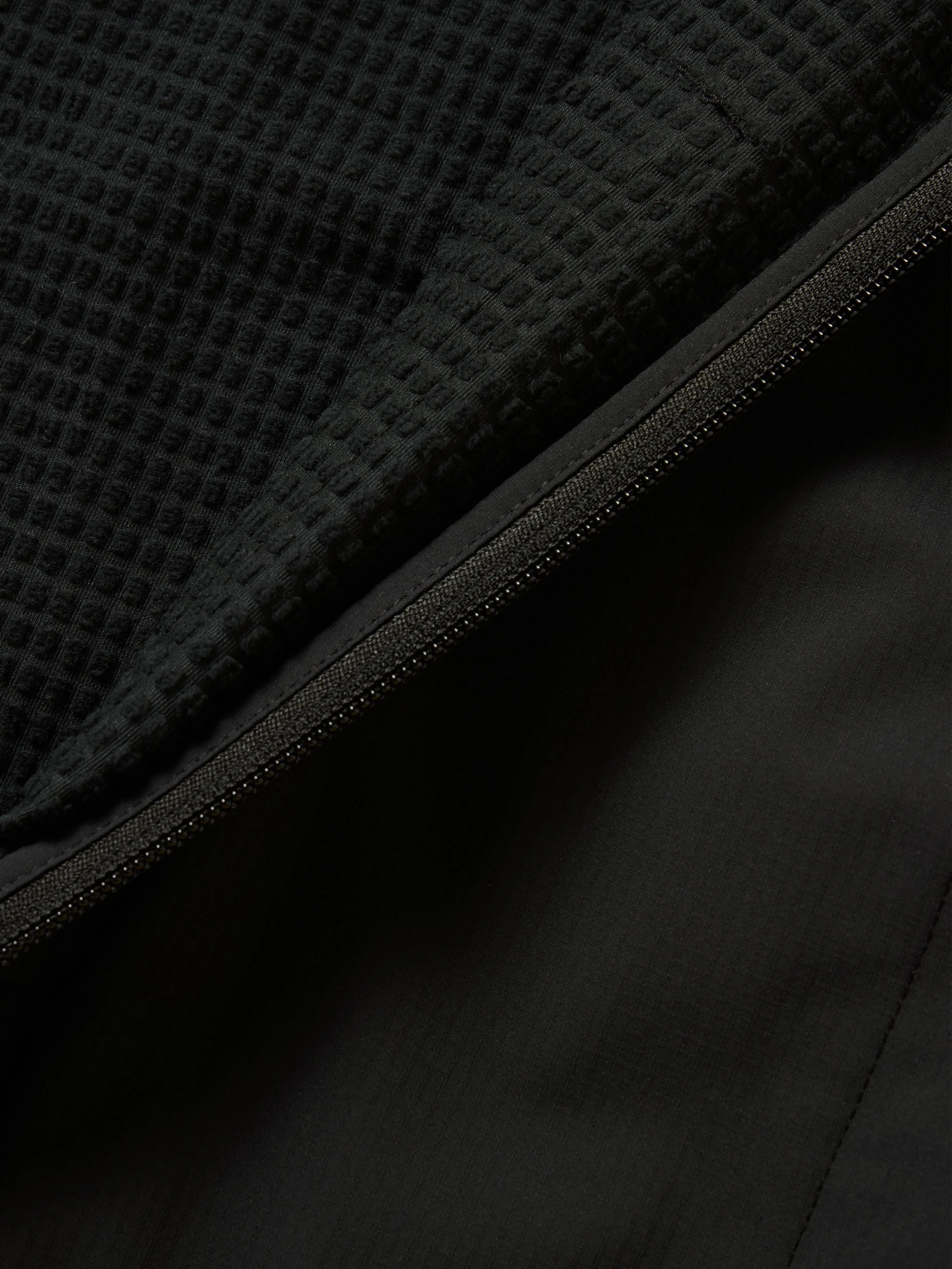 M's Lightweight Grid Tech Fleece 1/2 Zip - Black