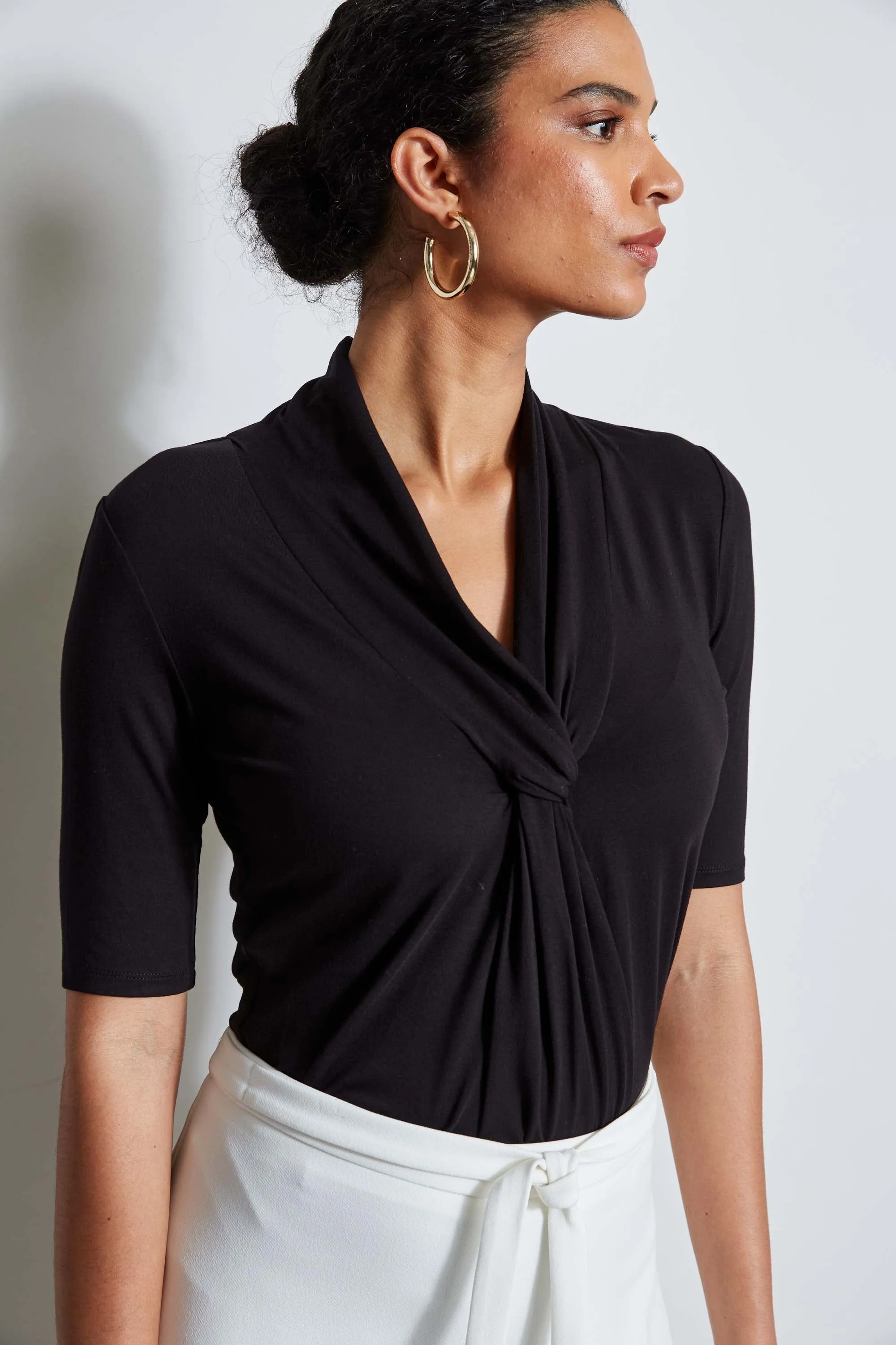 T-Tahari Twist Front Knit