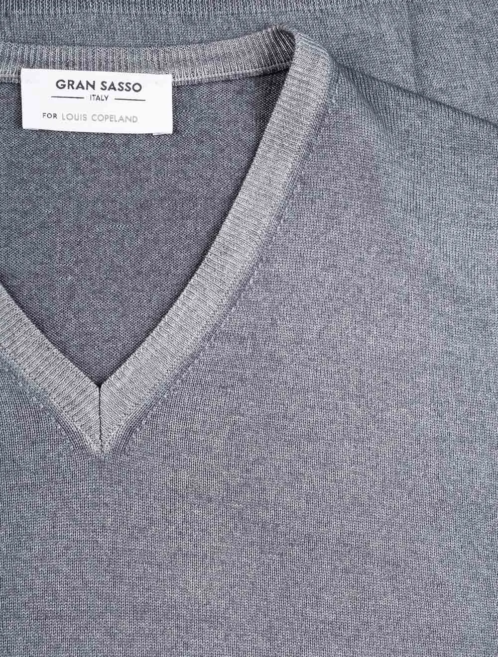 V-Neck Pullover Grey